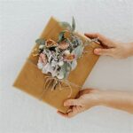Gift Wrapping With Dried Flowers