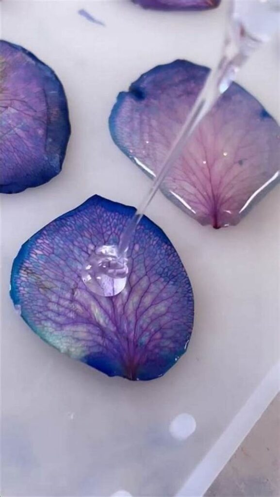 “diy Resin Petal Jewelry Techniques”