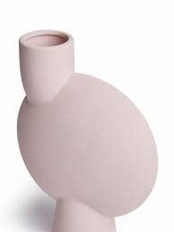 Strategic Vase Placement Tips